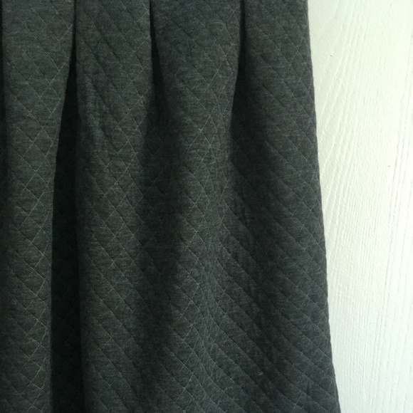 Classic Ann Taylor Loft grey quilted dress - Picture 4 of 4